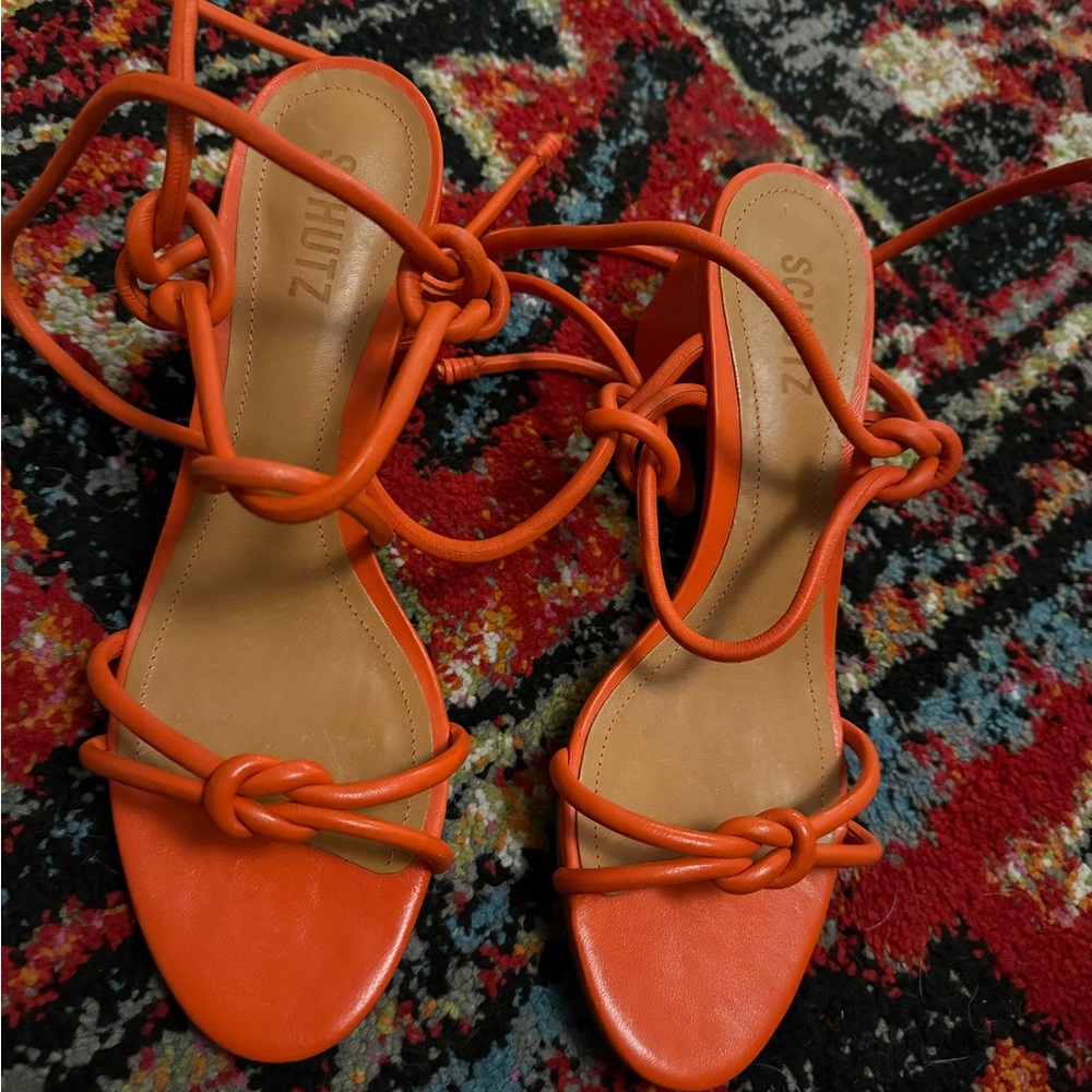 SCHUTZ binky midi heal NEW